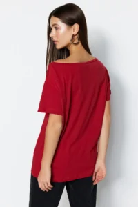 TRENDYOLMİLLA Rejection 100% Cotton Oversized/Wide Pattern Boat Neck Knitting T-Shirt - Image 5