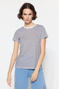 TRENDYOLMİLLA Black-White-Black Striped 3 Sets Package Basic Crew Neck Knitting T-Shirt - Image 5