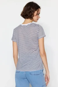 TRENDYOLMİLLA Black-White-Black Striped 3 Sets Package Basic Crew Neck Knitting T-Shirt - Image 8