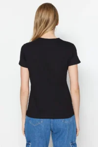 TRENDYOLMİLLA Black-White-Black Striped 3 Sets Package Basic Crew Neck Knitting T-Shirt - Image 9