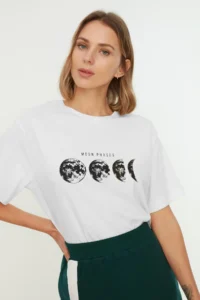 TRENDYOLMİLLA Ecru 100% Cotton Printed Boyfriend Fit Crew Neck Knitting T-Shirt - Image 7