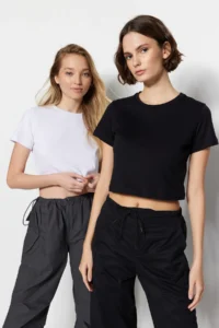 TRENDYOLMİLLA Black-White 2 Sets Package 100% Cotton Crop Crew Neck Knitting T-Shirt