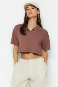 TRENDYOLMİLLA Brown 100% Thick Cotton Crop Polo Shirt Collar Knitting T-Shirt - Image 2