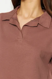 TRENDYOLMİLLA Brown 100% Thick Cotton Crop Polo Shirt Collar Knitting T-Shirt - Image 5