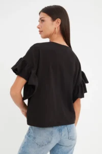 TRENDYOLMİLLA Black 100% Cotton Ruffle Detailed Basic Crew Neck Knitting T-Shirt - Image 5
