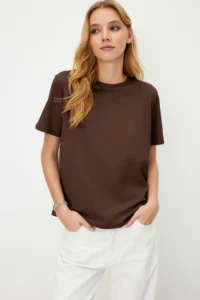 TRENDYOLMİLLA Brown 100% Cotton Basic Crew Neck Knitting T-Shirt