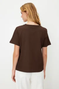 TRENDYOLMİLLA Brown 100% Cotton Basic Crew Neck Knitting T-Shirt - Image 6