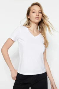 TRENDYOLMİLLA Black-White 100% Cotton 2 Sets Package Basic V-neck Knitting T-Shirt - Image 2