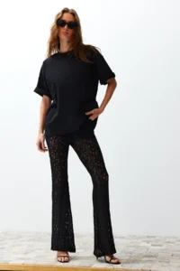 TRENDYOLMİLLA Black 100% Thick Cotton Oversized/Wide Pattern Crew Neck Knitting T-Shirt