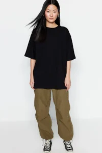 TRENDYOLMİLLA Black 100% Thick Cotton Oversized/Wide Pattern Crew Neck Knitting T-Shirt - Image 13