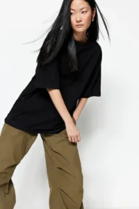TRENDYOLMİLLA Black 100% Thick Cotton Oversized/Wide Pattern Crew Neck Knitting T-Shirt - Image 14