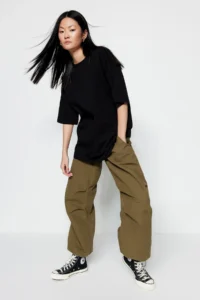 TRENDYOLMİLLA Black 100% Thick Cotton Oversized/Wide Pattern Crew Neck Knitting T-Shirt - Image 15