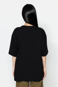 TRENDYOLMİLLA Black 100% Thick Cotton Oversized/Wide Pattern Crew Neck Knitting T-Shirt - Image 18
