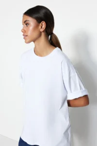 TRENDYOLMİLLA White 100% Thick Cotton Oversized/Wide Pattern Crew Neck Knitting T-Shirt - Image 7