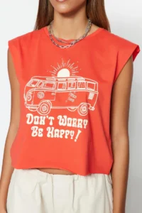 TRENDYOLMİLLA Rejection 100% Cotton Printed Sleeveless relaxed/Rahat Pattern Crop Crew Neck Knitting T-Shirt - Image 2