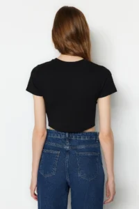 TRENDYOLMİLLA Black Stone Printed Basic Crop Crew Neck Cotton Flexible Knitting T-Shirt - Image 5