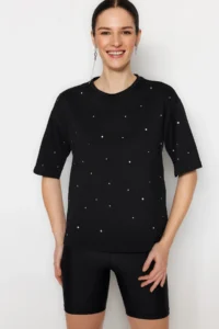 TRENDYOLMİLLA Black Stone Detailed relaxed/Wide Relaxed Cut Crew Neck Knitting T-Shirt - Image 2