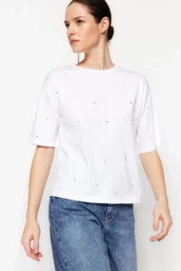 TRENDYOLMİLLA White 100% Cotton Stone Detailed relaxed/Wide Relaxed Cut Crew Neck Knitting T-Shirt