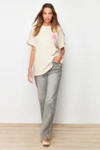 TRENDYOLMİLLA Stone 100% Thick Cotton Front and Back Printed Oversized/Wide Pattern Knitting T-Shirt - Image 4