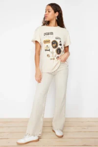 TRENDYOLMİLLA Stone 100% Thick Cotton Printed Oversized Pattern Crew Neck Knitting T-Shirt - Image 2