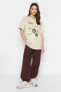 TRENDYOLMİLLA Stone 100% Thick Cotton Printed Oversized Pattern Crew Neck Knitting T-Shirt - Image 9
