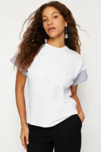 TRENDYOLMİLLA White Thick Cotton relaxed/Relaxed Cut Poplin Sleeve Detailed Knitting T-Shirt - Image 2