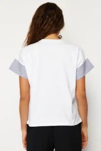 TRENDYOLMİLLA White Thick Cotton relaxed/Relaxed Cut Poplin Sleeve Detailed Knitting T-Shirt - Image 6