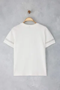 TRENDYOLMİLLA White Accessory Thick Cotton Detailed Basic/Regular Pattern Knitting T-Shirt - Image 8