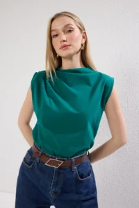 TRENDYOLMİLLA Emerald Green 100% Cotton Boat Neck Zero Sleeve Shirred Knitting T-Shirt