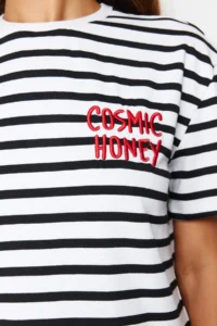 TRENDYOLMİLLA Rejection Striped Thick Cotton Slogan Embroidery Detailed relaxed/Casual Cut Knitting T-Shirt - Image 5