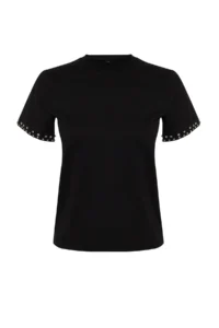 TRENDYOLMİLLA Black Stone Accessory Detailed Regular Pattern Knitting T-Shirt - Image 7