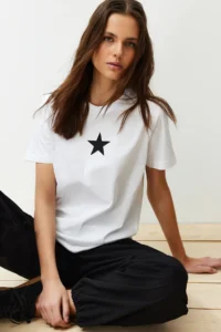 TRENDYOLMİLLA White 100% Cotton Star Printed Regular/Normal Pattern Crew Neck Knitting T-Shirt