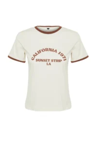 TRENDYOLMİLLA Stone 100% Cotton Slogan Printed Contrast Piping Detailed Knitting T-Shirt - Image 8