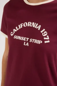 TRENDYOLMİLLA Burgundy 100% Cotton Slogan Printed Contrast Piping Detailed Knitting T-Shirt - Image 3