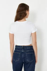 TRENDYOLMİLLA White 100% Cotton Cherry Printed Crop Fitted Flexible Knitting T-Shirt - Image 6