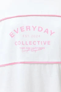 TRENDYOLMİLLA White 100% Thick Cotton Color Blocked Slogan Oversized/Wide Pattern Knitting T-Shirt - Image 4