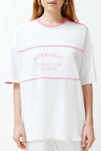 TRENDYOLMİLLA White 100% Thick Cotton Color Blocked Slogan Oversized/Wide Pattern Knitting T-Shirt - Image 5