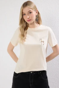 TRENDYOLMİLLA Stone 100% Cotton Embroidered Regular/Normal Pattern Knitting T-Shirt - Image 2
