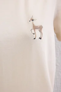 TRENDYOLMİLLA Stone 100% Cotton Embroidered Regular/Normal Pattern Knitting T-Shirt - Image 3