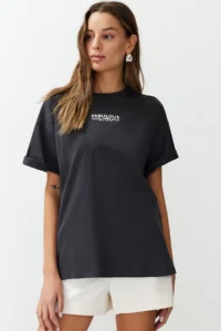 TRENDYOLMİLLA Anthracite 100% Cotton Back and Front Printed Oversized/Wide Cut Knitting T-Shirt - Image 4