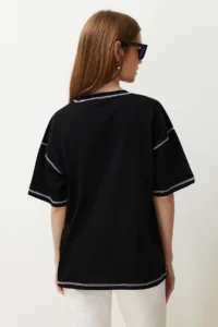 TRENDYOLMİLLA Black 100% Cotton Karkoya Stitching Detailed Oversized/Wide Cut Knitting T-Shirt - Image 10