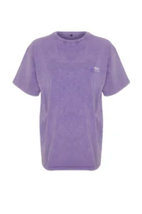 TRENDYOLMİLLA Lilac Oversized Pattern Washable Slogan and Back Printed 100% Thick Cotton Knitting T-Shirt - Image 7