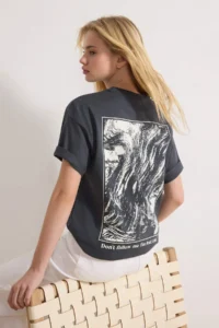 TRENDYOLMİLLA Anthracite Knitting T-Shirt - Image 2