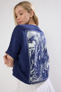 TRENDYOLMİLLA Navy Blue 100% Cotton Back and Front Printed Oversized/Relaxed Cut Knitting T-Shirt