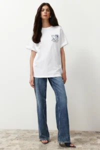 TRENDYOLMİLLA White 100% Cotton Back and Front Printed Oversized/Relaxed Cut Knitting T-Shirt - Image 3