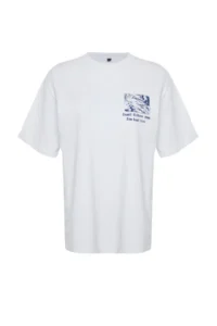 TRENDYOLMİLLA White 100% Cotton Back and Front Printed Oversized/Relaxed Cut Knitting T-Shirt - Image 7