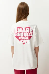 TRENDYOLMİLLA Ecru 100% Thick Cotton Back and Front Heart Printed Oversized/Relaxed Cut Knitting T-Shirt - Image 6