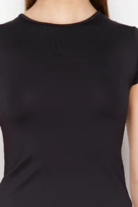 TRENDYOLMİLLA Black Polyamide Short Sleeve Crew Neck Fitted Knitting T-Shirt - Image 5