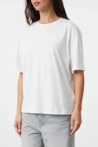 TRENDYOLMİLLA White 100% Thick Cotton Zipper Detailed relaxed Pattern Knitting T-Shirt - Image 7