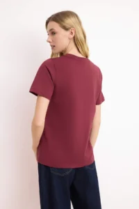 TRENDYOLMİLLA Burgundy 100% Cotton Regular/Normal Pattern Floral Embroidered Knitting T-Shirt - Image 4